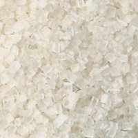 Azúcar cristal es el extracto de azúcar, es decir, sacarosa. Un disacárido compuesto de dos moléculas, una de glucosa y otra de fructosa, procedente de la caña de azúcar.